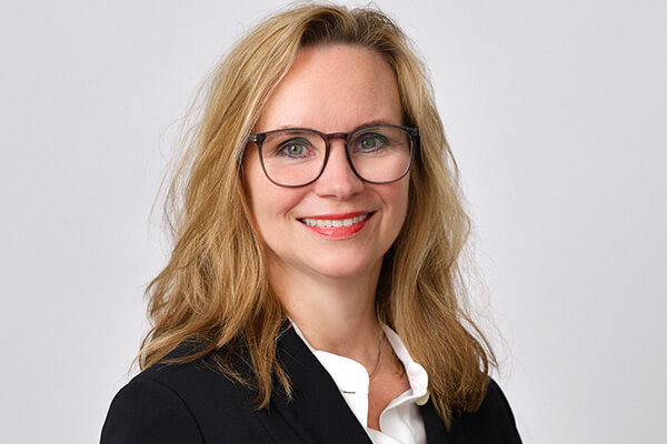 Bettina Selzer, Notar Frankfurt